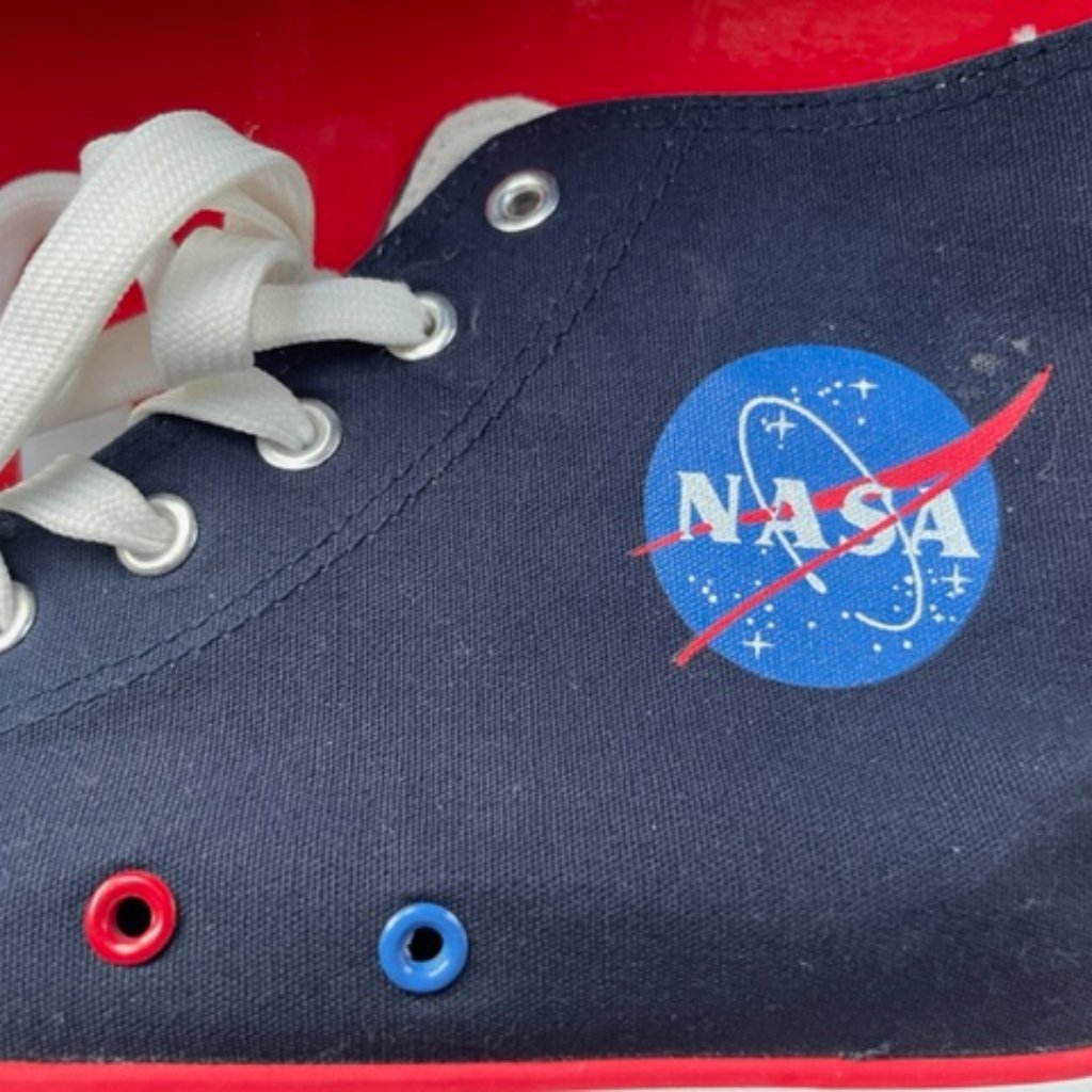 Nasa "Converse Style" Hitop Sneakers W/ Armstrong Quote - Htf In Us Nib Nwt